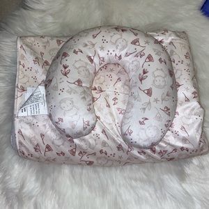 Baby blanket with pillow